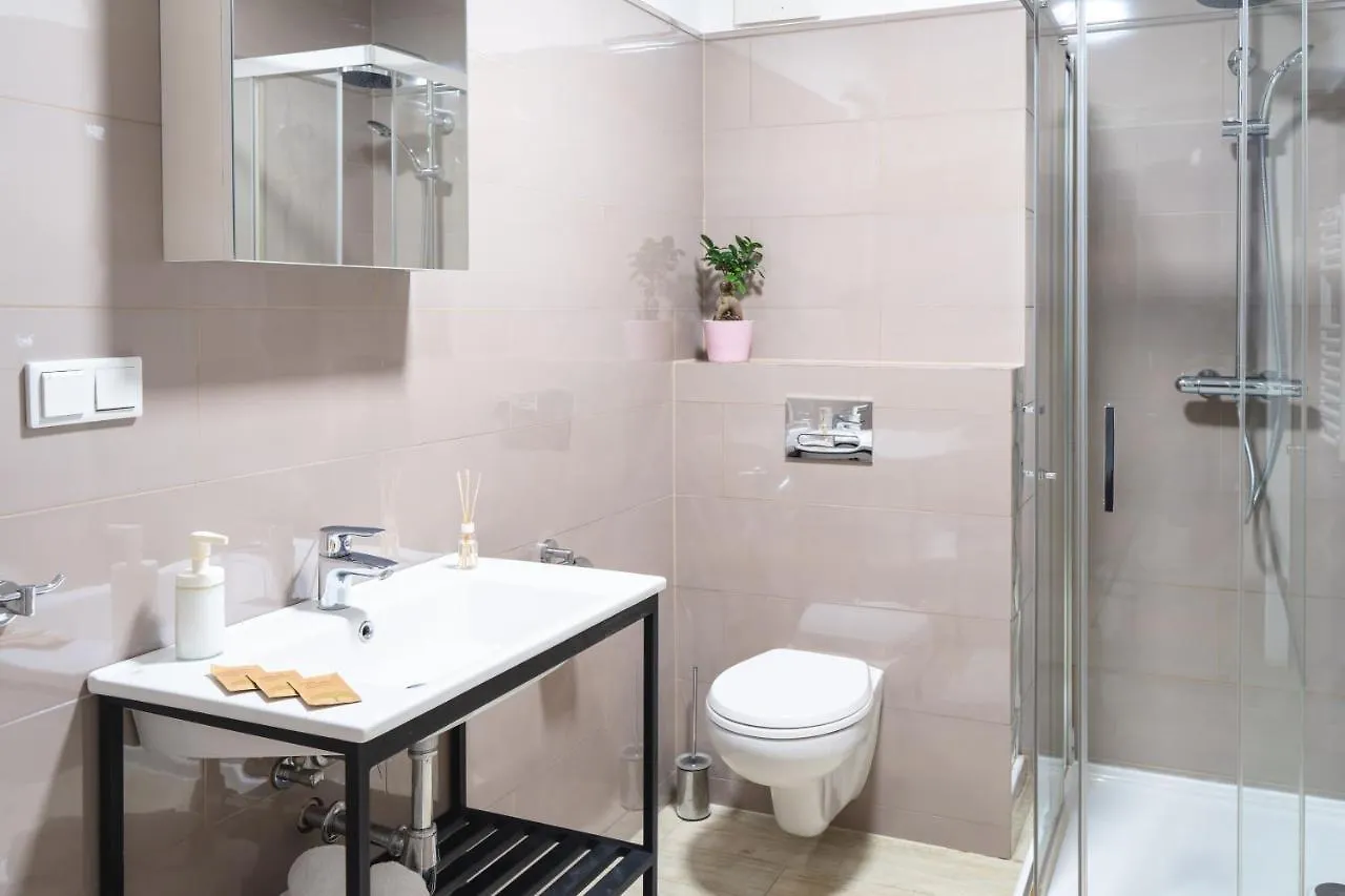 Happy House Apartamenty Krakow Aparthotel